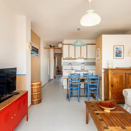 Port De 43 Atico Con Piscina Comunitaria * Llança